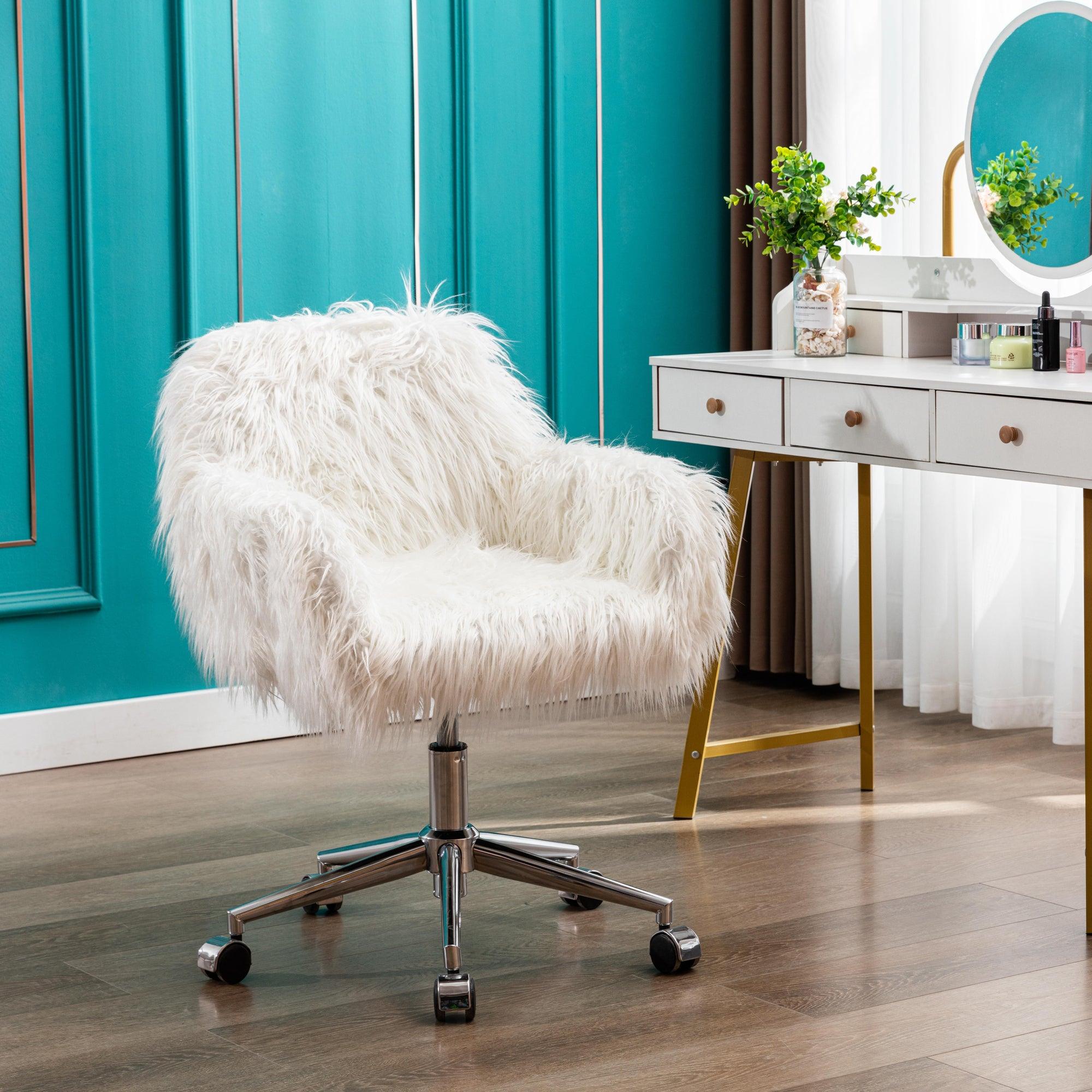 HengMing Modern Faux Fur Chair