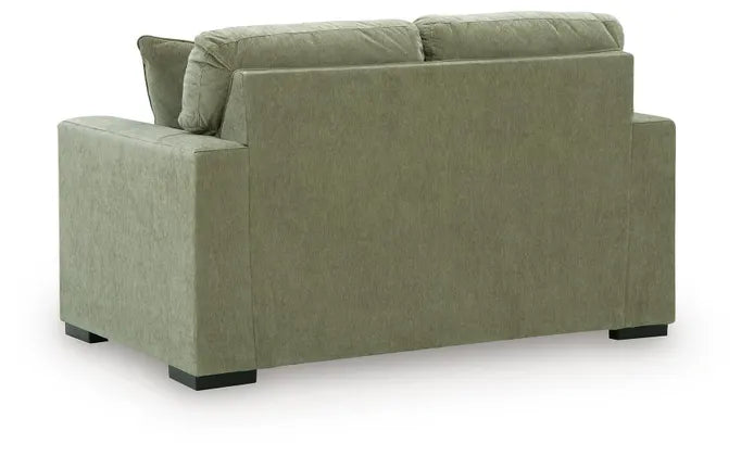 Bridgepoint Loveseat
