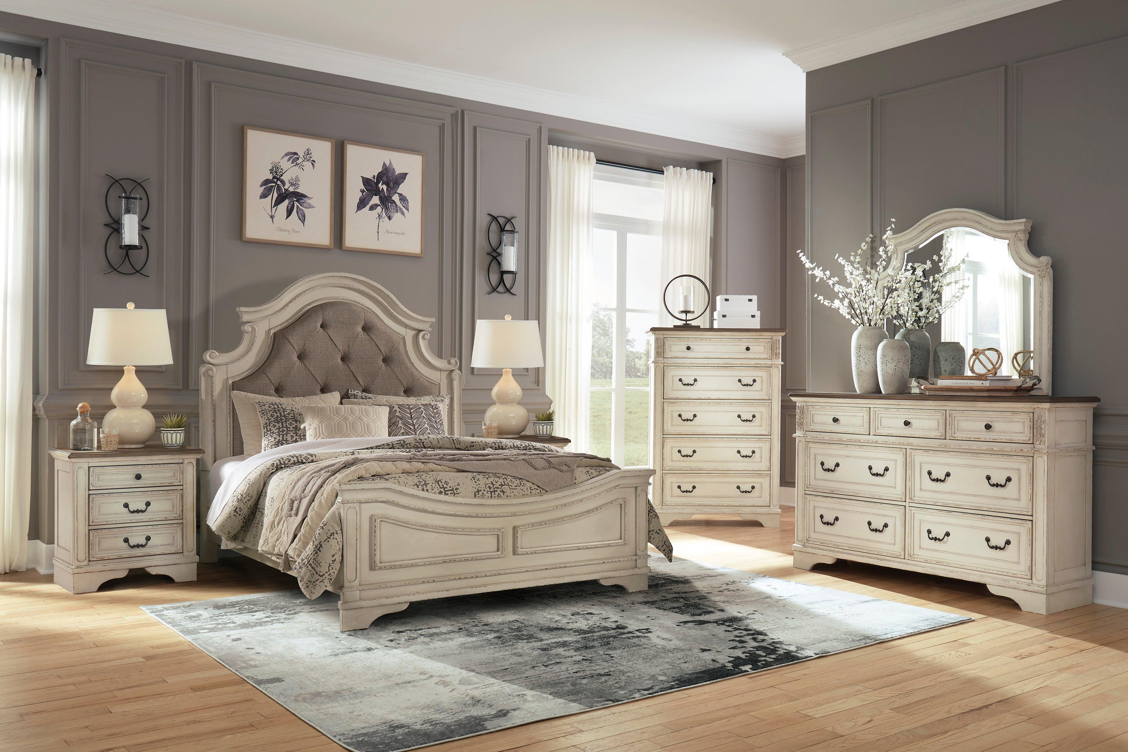 Realyn Queen Upholstered Bedroom Set - Castle Furniture