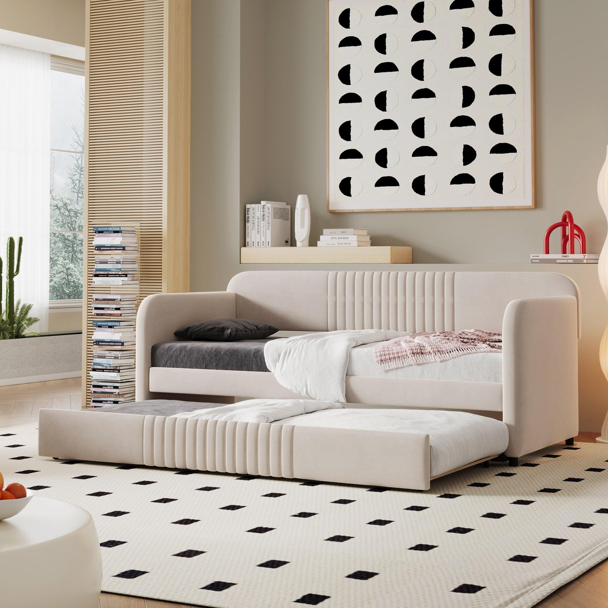Upholstered Daybed with Trundle